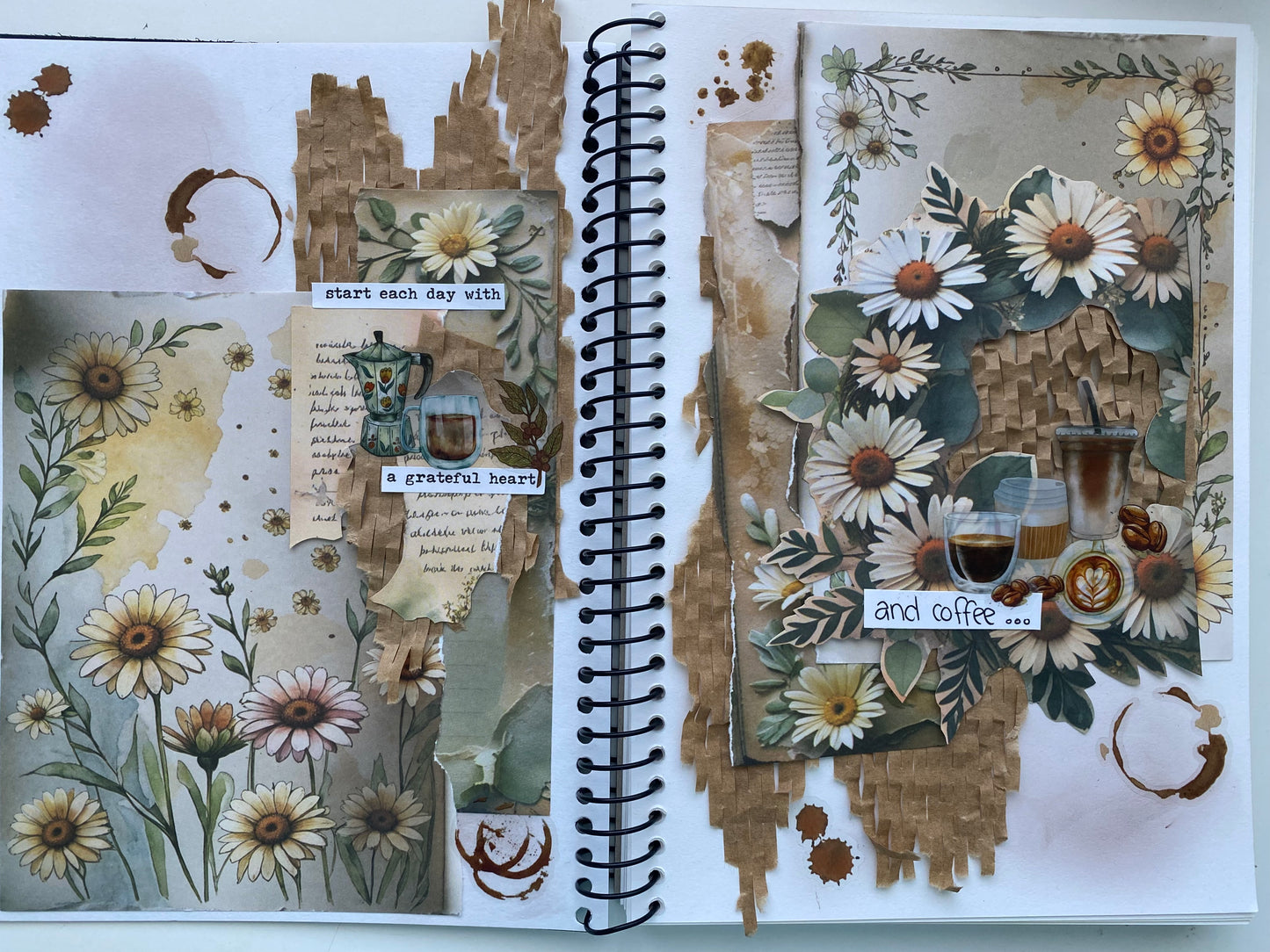 A5 Daisy Chains Patterned Paper Pack (12 sheets)-A5 Daisy Chains Patterned Paper Pack (12 sheets) - The Turtle Journal Vintage Inspired Journaling-Rachel The Turtle Journal