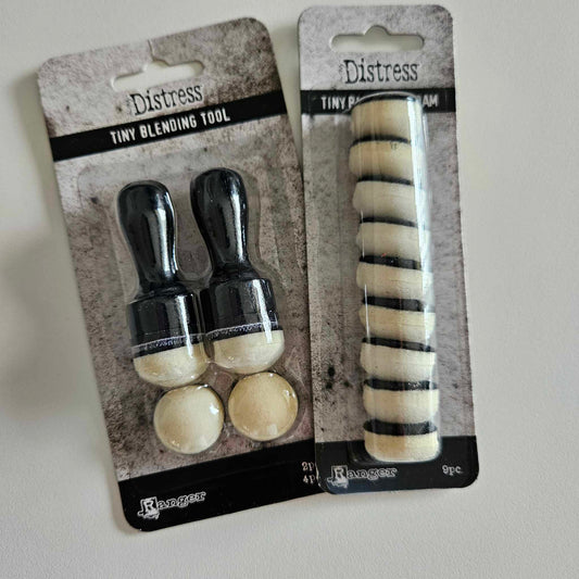 The Turtle Journal - Distress Ink Tools Foams - Aussie Paper Crafting Supplies Includes Distress Tiny Blending Tools 2pk and Tiny Blending Foams 2pcs replacement, or a full replacement set of foams 9pc.