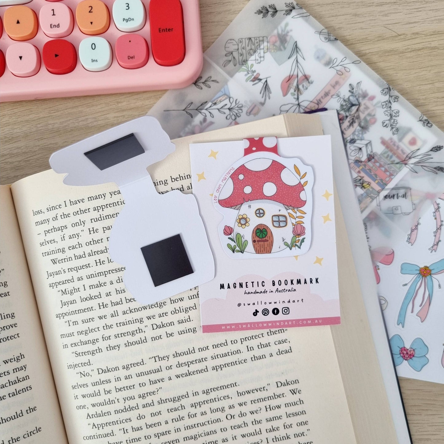 Magnetic Bookmark - Mushroom House (1 piece) Swallow Art Wind