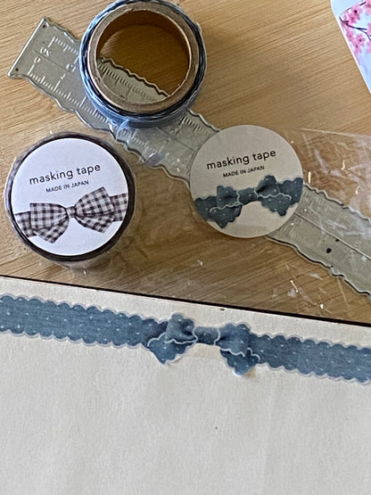 Tearing Edge Ruler for Worn Paper Edges (1 ruler)