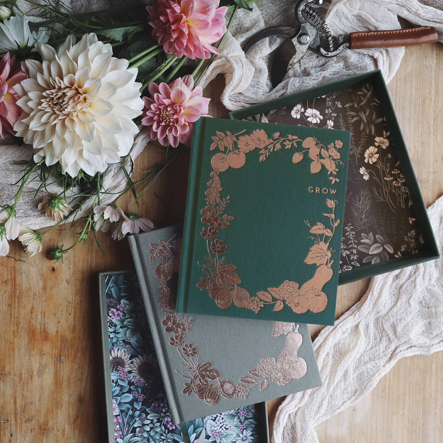 B5 Grow Garden Planner: Forest Green - Typoflora-Rachel The Turtle Journal