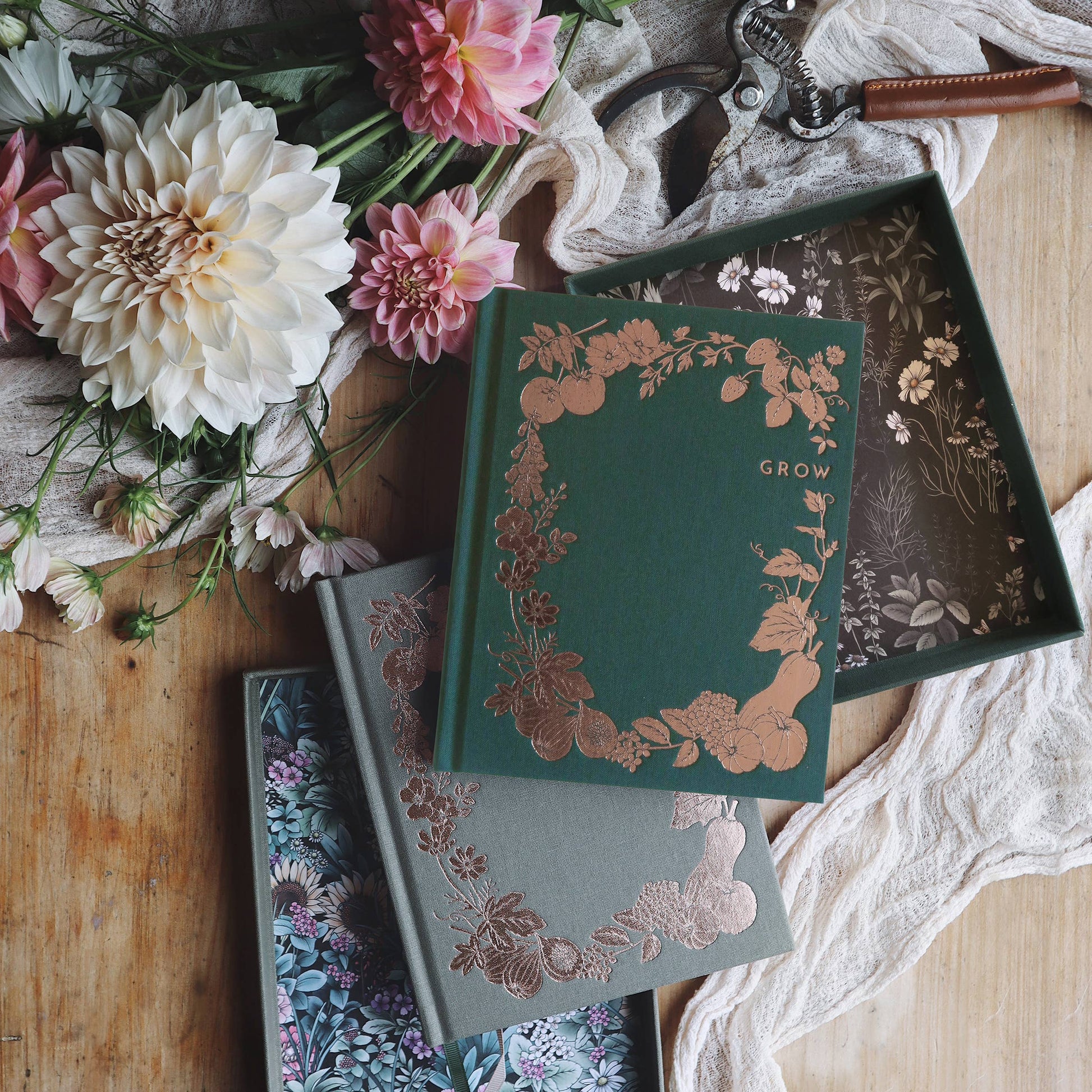 B5 Grow Garden Planner: Forest Green - Typoflora-Rachel The Turtle Journal